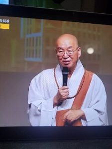 정토사회문회회관 개관식을 하루종일 여유롭게 봤는데..뭉클한 마음입니다.  한반도의 평화와 개인행복 나도 너도 행복한 사회를 만드는일에 함께 할수있어 감사한 마음입니다.